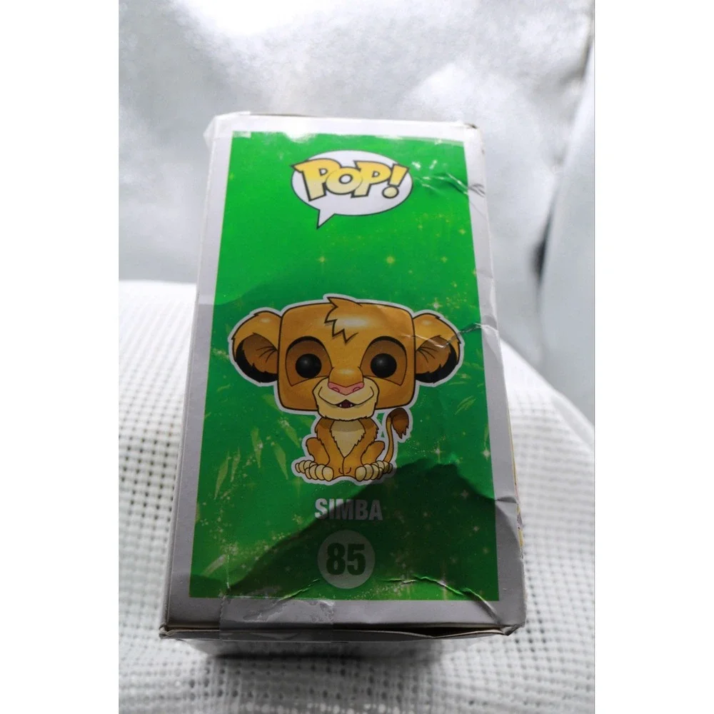 Funko Pop Simba Vinyl Figure Disney #85 Lion King New Box Damage